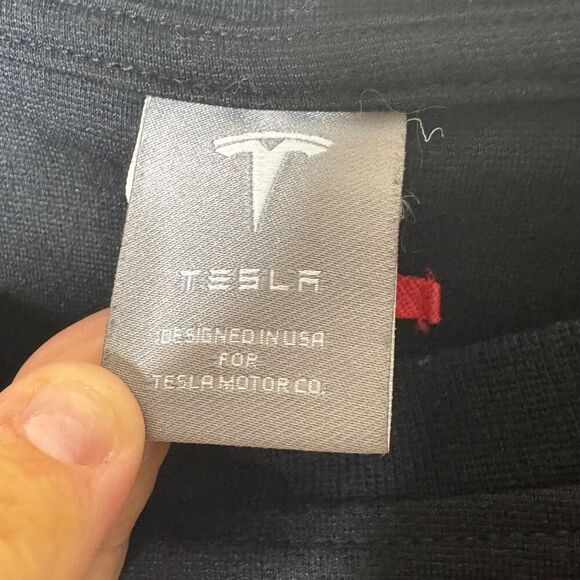 Tesla Sweatshirt Adult XL Black Crewneck Embroidered Logo Pullover - Picture 2 of 7